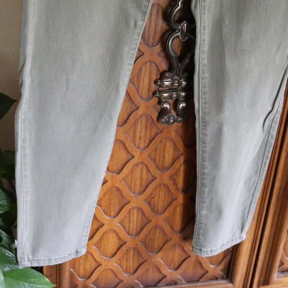 MUDD High-Rise Skinny Utility Pant - Army Green, Size 9 - Picture 8 of 16